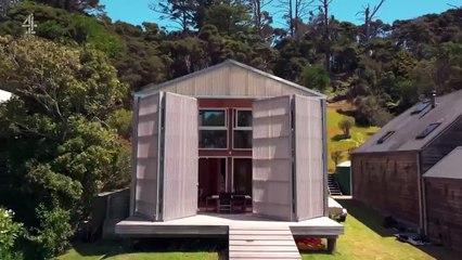 George Clarkes Homes in the Wild - Season 1 Episode 1 - Great Barrier Island, New Zealand