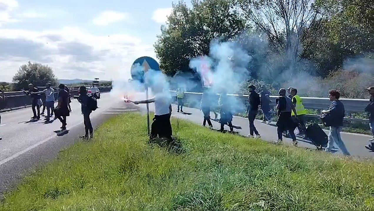 Livorno, sciopero per Gaza: i manifestanti invadono la Variante Aurelia