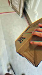 Je reçois un colis Asics un peu léger... des chaussures ou des vêtements ? #handball