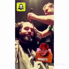 فيديو مفاجئ: عبد الفتاح الجريني لأوّل مرّة يحلق شعره