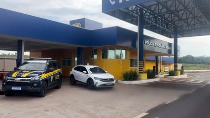 PRF apreende 368 quilos de maconha em carro furtado na BR-487, em Alto Paraíso