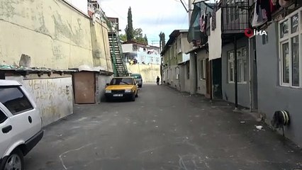 Hırsız paniği kabusa döndü: Mahalleli korunmak isterken 6 şüpheliyi dövdü