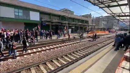 Manifestazioni pro-Gaza, rioccupata la stazione di Trento