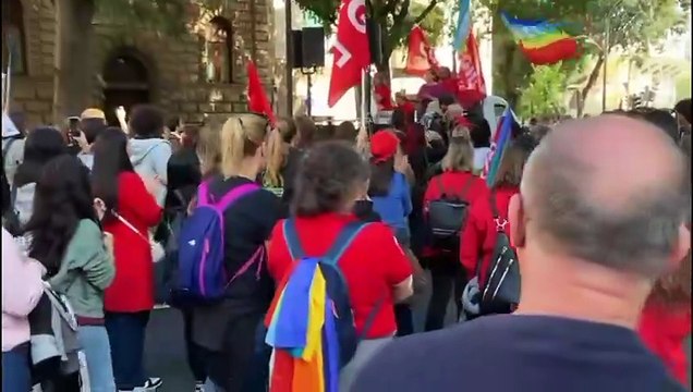 Firenze, il corteo per Gaza: dalla folla sui viali al blocco dei binari