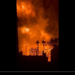 Fire breaks out at oil refinery
