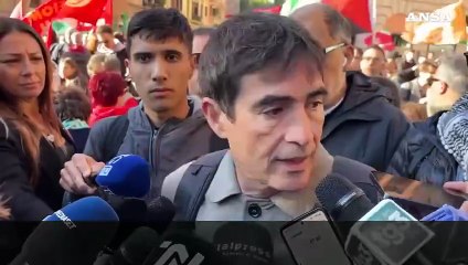 Fratoianni: "Salvini un bullo, giu' le mani dal diritto di sciopero"