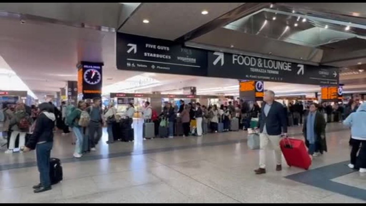 Roma, caos alla stazione Termini. "Disagi, ma protesta condivisa"