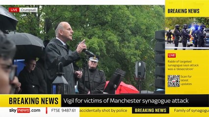 David Lammy heckled at the Manchester synagogue attack vigil