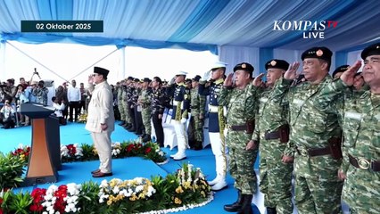 Penampakan Wapres Gibran Pakai Jaket Loreng TNI AL Hadiri Parade Kapal Perang di Teluk Jakarta