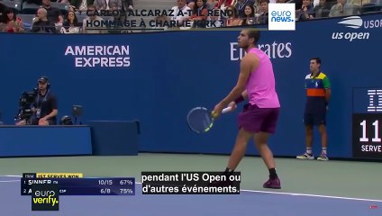 Carlos Alcaraz a-t-il dédié un siège vide et une plaque dorée à Charlie Kirk ?