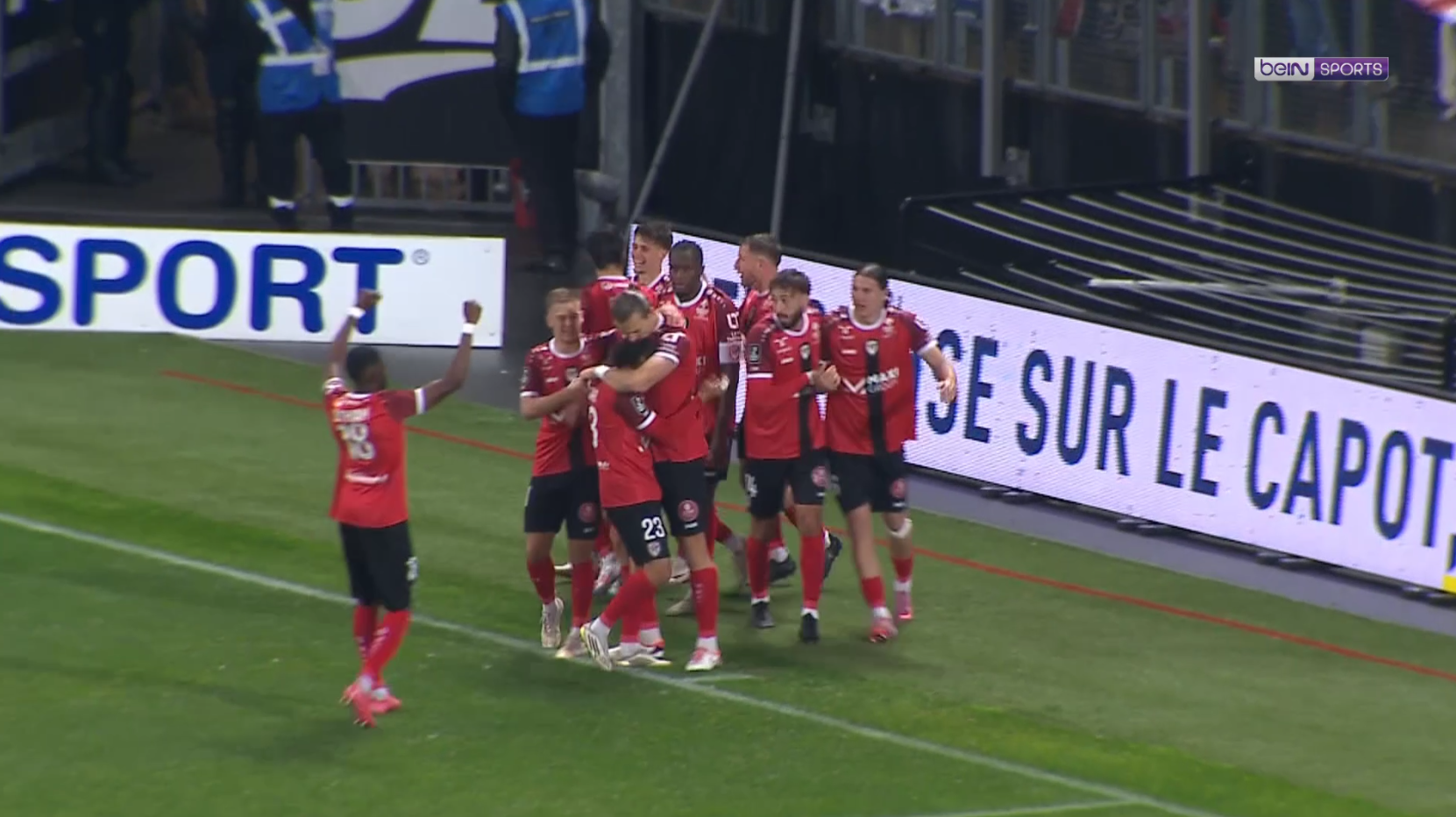 Ligue 2 : Boulogne-sur-Mer sort de la zone rouge