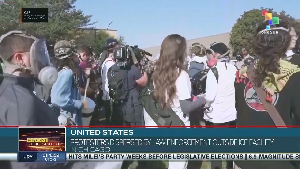 United States: Protesters dispersed by law enfo...