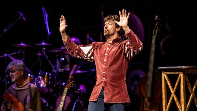 Giovanni Scifoni al Teatro Brancaccio con «Fra' - San Francesco, la superstar del medioevo»
