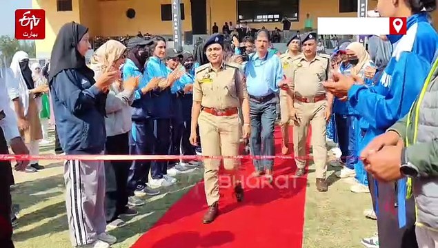 پلوامہ میں لڑکیوں کے لئے ٹینس بال کرکٹ ٹورنامنٹ کا انعقاد