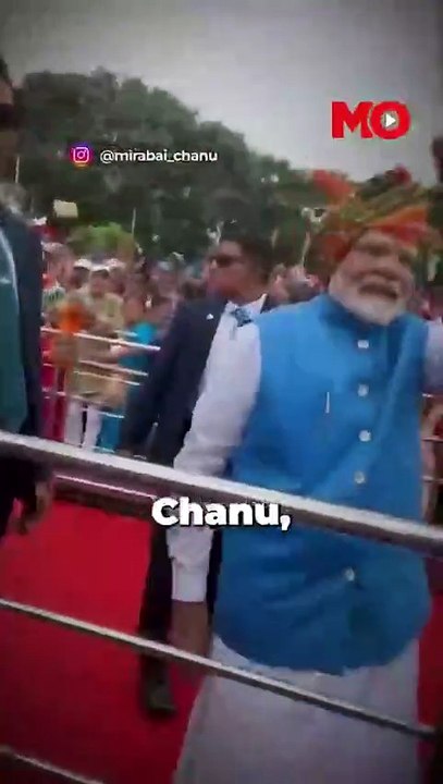 When PM Modi paused to check on Mirabai Chanu