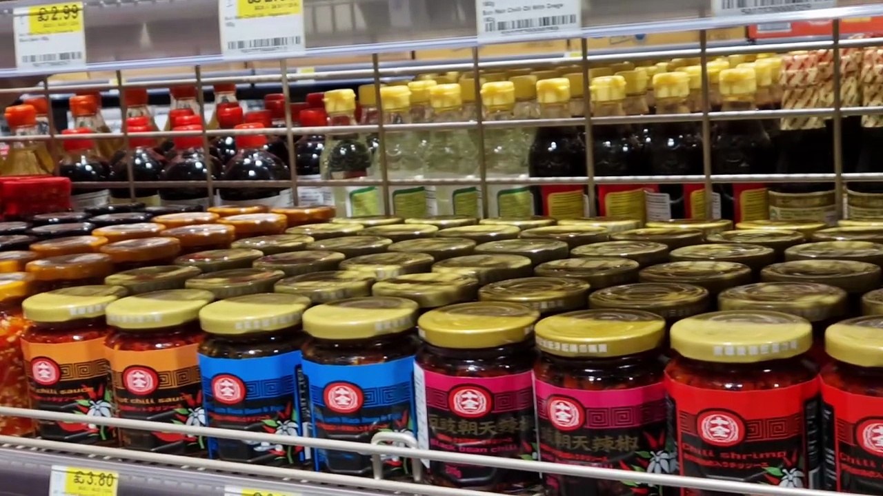 500 at launch of Oseyo Korean supermarket on The Moor