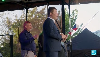 Refugiados ucranianos, tema de campaña electoral de extrema derecha en República Checa