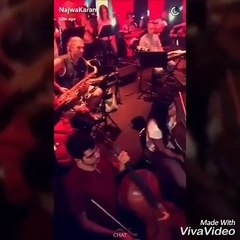 شاهدي ماذا ارتدت نجوى كرم بكواليس البروفات... لا يفوتك