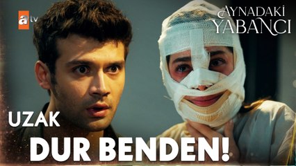 Ameliyatı öğrenen Azra kriz geçiriyor - Aynadaki Yabancı 1. Bölüm