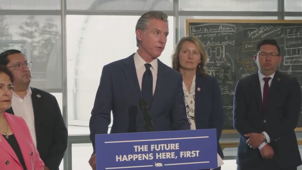 Gavin NEWSOM blasts Republicans, ridicules Trump over sombrero memes and shutdown golf