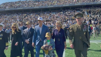 MIDSHIPMEN GO WILD for Pete HEGSETH at NAVAL ACADEMY!