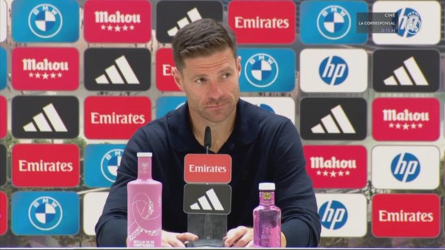 El enganchón de Xabi Alonso con un periodista por Valverde