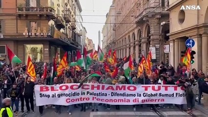Bologna, in migliaia in piazza per Gaza e la Flotilla