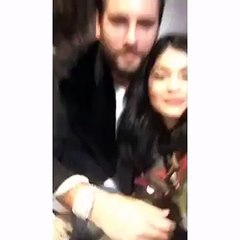 كايلي جينر تلهو مع حبيب أختها