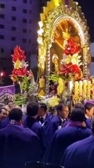 Anda del Señor de Los Milagros casi se cae