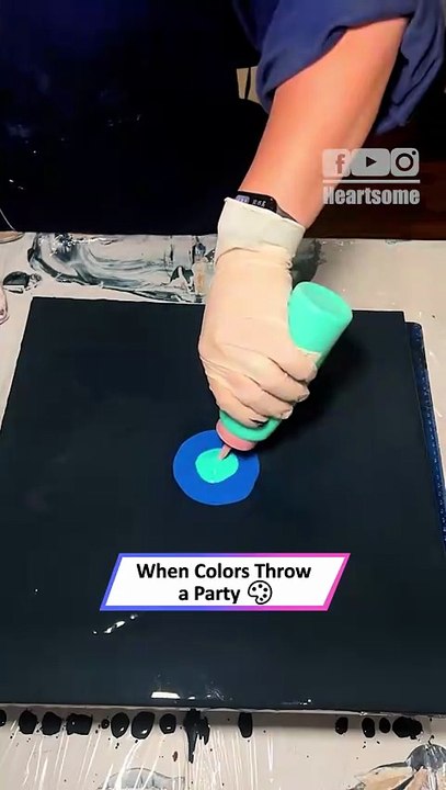 Mesmerizing Fluid Art Pouring | Acrylic Paint Explosion on Canvas 🎨✨|| Heartsome 💖