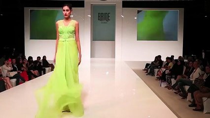 شاهدي عرض زارينا الغني بفساتين السهرة والعبايات الراقية