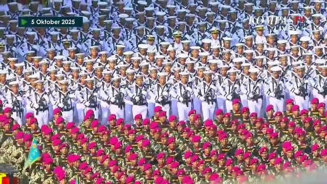 [FULL] Berbaris! Aksi Parade Pasukan Meriahkan HUT ke-80 TNI di Monas