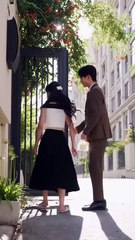 She chased him for seven years, losing all her pride, but he kissed her goodbye on the day she confessed her love. She left, heartbroken, and returned to her wealthy family, becoming a high-ranking young lady. When she finally reached her peak of fame, he