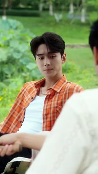 She had a crush on a steady brother for years, and she longed for him to be her first pure love. However, she was distracted by her love and accidentally provoked her adorable twin brother. After a night of madness, she shamelessly denied her relationship