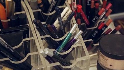 تعلمي مكياج النظارة بخطوات سهلة