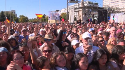 Concierto gratuito de Hispanidad 2025 de la artista cubana Gloria Estefan en Madrid