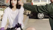 00后反差向生活低头，工作第三天