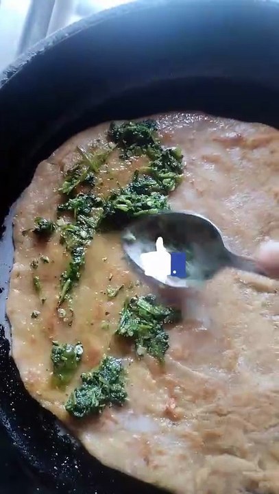 Make a green coriander paratha in breakfast and Surprise everyone