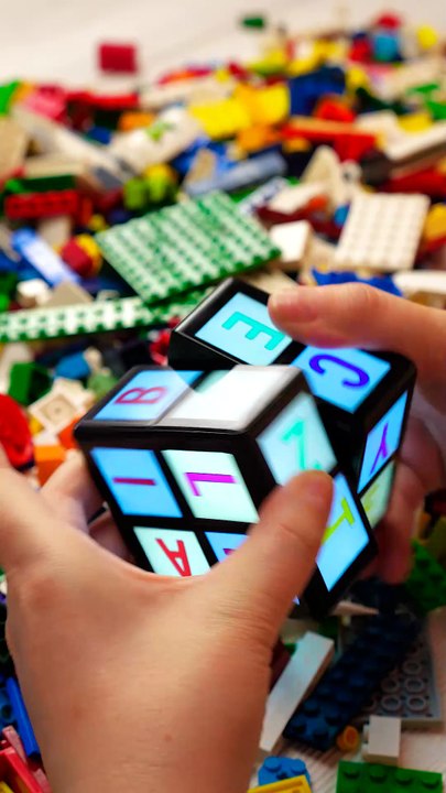 Epic WOW Cube Lego Hack 🎮🧩 Tag a friend who’d love this idea! 🤭