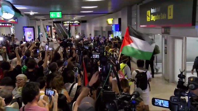 Los liberados de la flotilla denuncian torturas durante su detención: “Nos apuntaron a la cabeza y el corazón