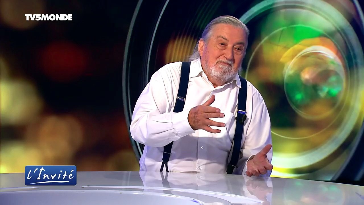 Johnny Hallyday – L’invité TV5 Monde (2020) | Hugues Vassal évoque Piaf, Johnny et Sardou dans l’intimité des stars