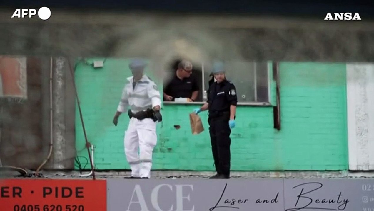 Spari sulla folla a Sydney: venti feriti, arrestato un uomo di 60 anni