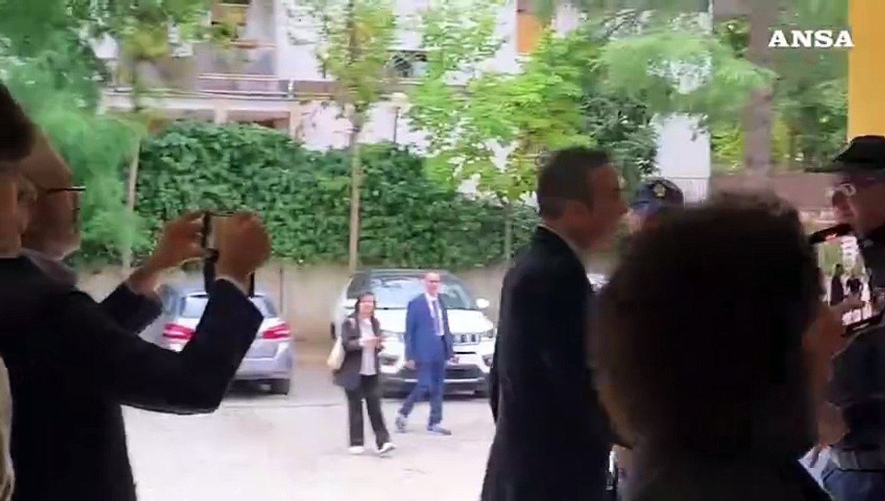 Regionali in Calabria, Roberto Occhiuto ha votato a Cosenza