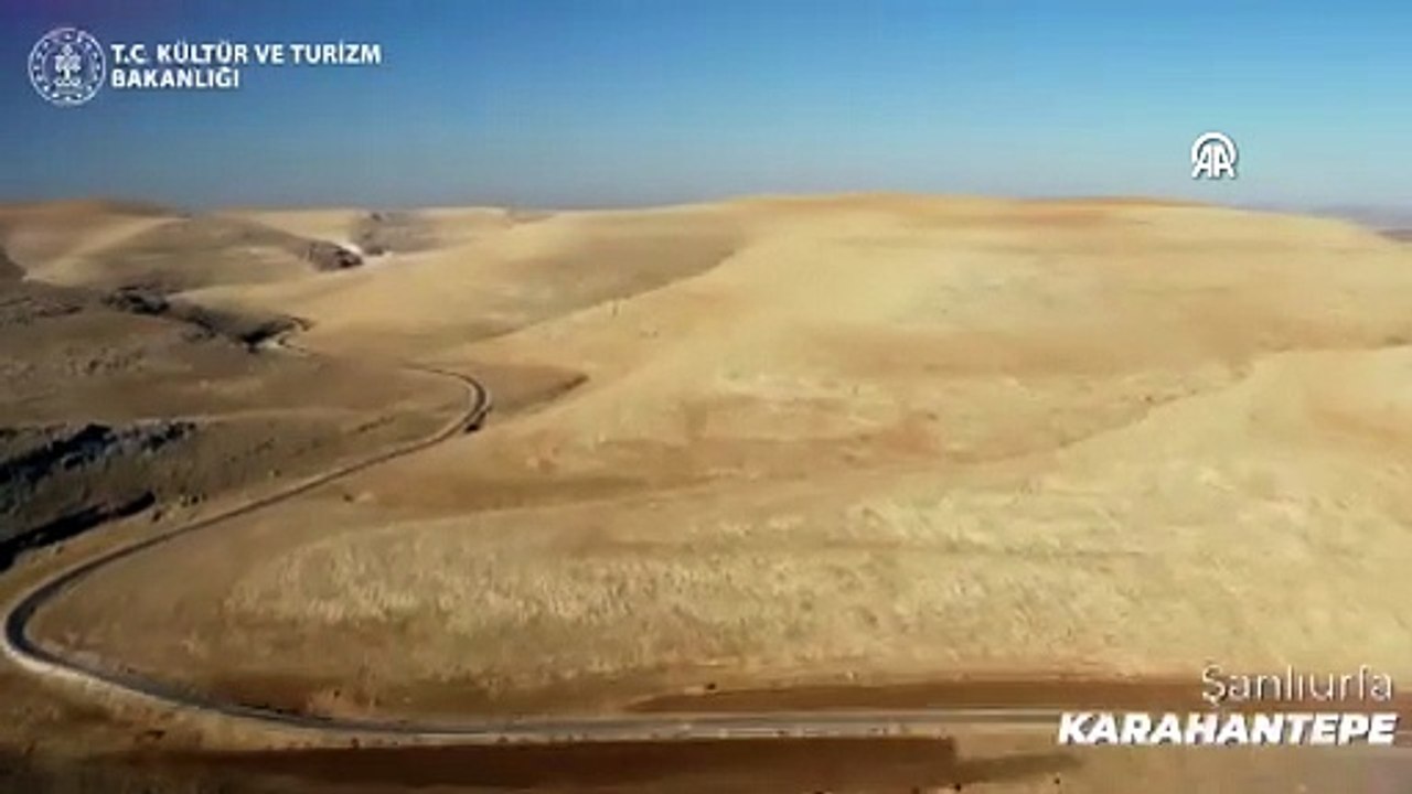 Karahantepe'de önemli keşif: İlk kez insan yüzlü dikili taş bulundu