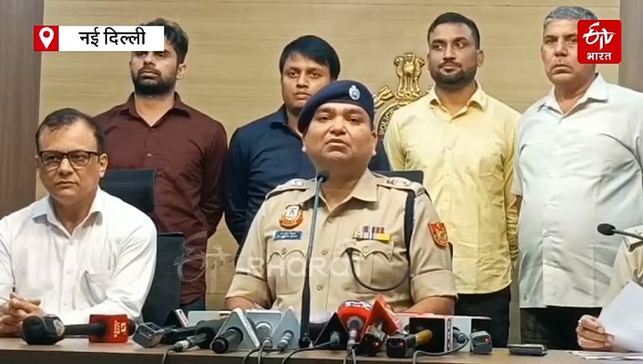 दिल्ली में 'पुष्पा स्टाइल' लाल चंदन की तस्करी, 6 करोड़ का माल जब्त, चीन व दक्षिण एशिया भेजने की थी तैयारी
