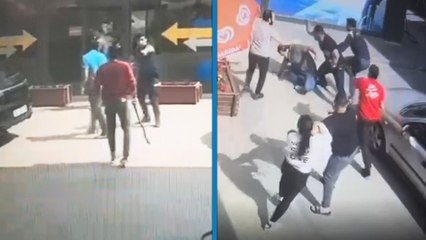 Akaryakıt istasyonunda bıçaklı, demir sopalı kavga!