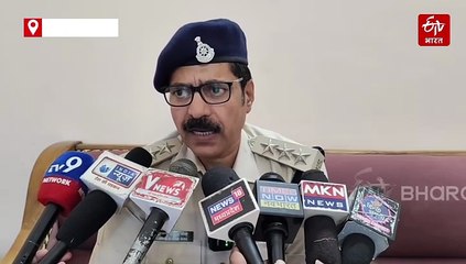 छतरपुर में लाइट जलते ही मच जाती है अफरा-तफरी!, लाठी डंडे लेकर ग्रामीण कर रहे पहरेदारी