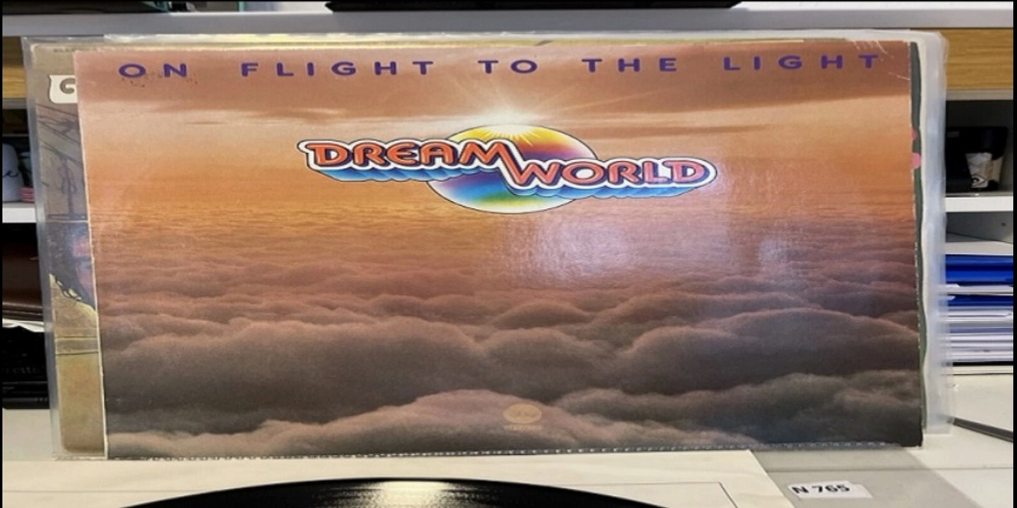 Dreamworld - On Flight To The Light 1980 (Germany, Krautrock, Electronic, Symphonic Prog)