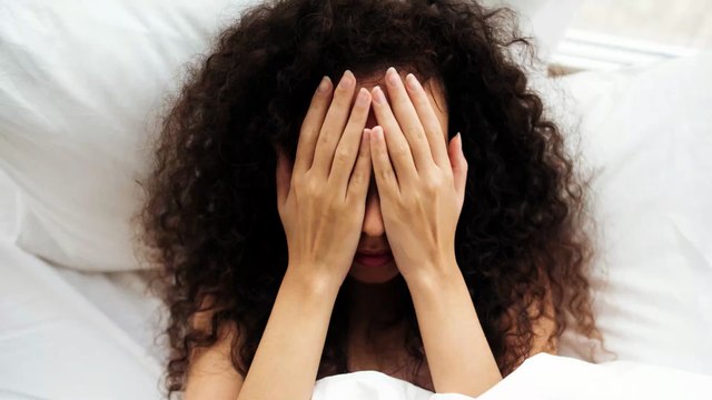 Incubi notturni? Potrebbe essere colpa dei latticini