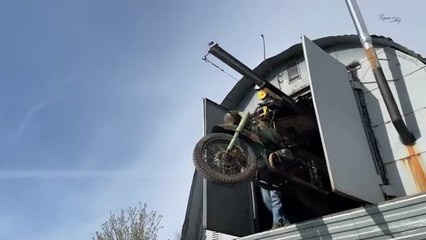 Restoration of Heavy Soviet Motorcycle (1960s) – Vintage USSR Bike Rebuild